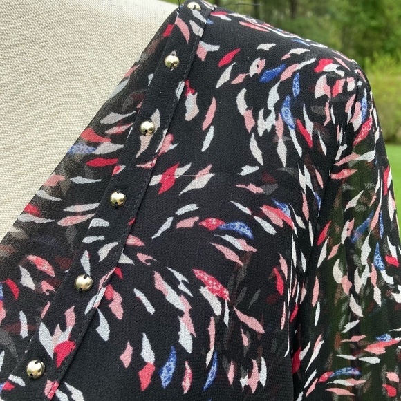 WHBM Flowy Print Long Sleeve Dress Black - Picture 10 of 16